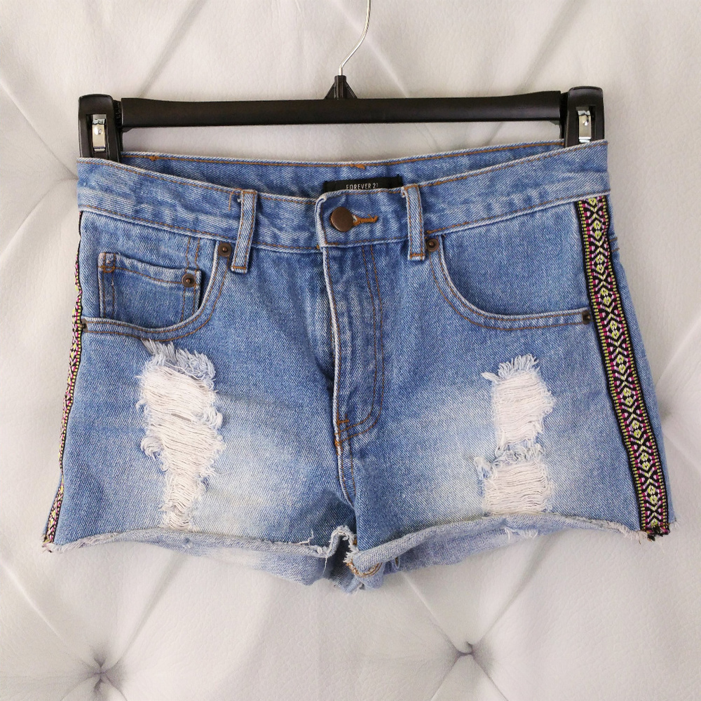 Forever 21 Jean Shorts 25 Blue Distressed